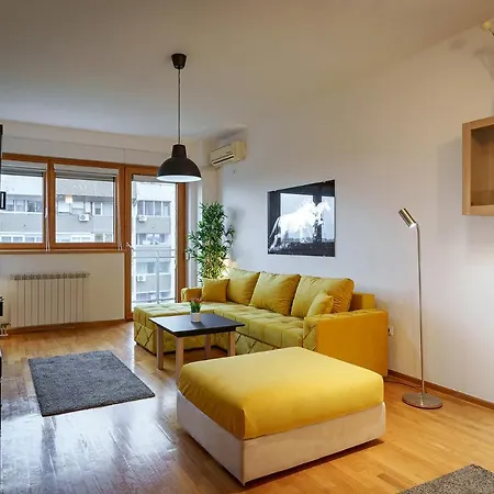 Yellow Lux * Belgrad