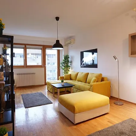 Apartman Yellow Lux *